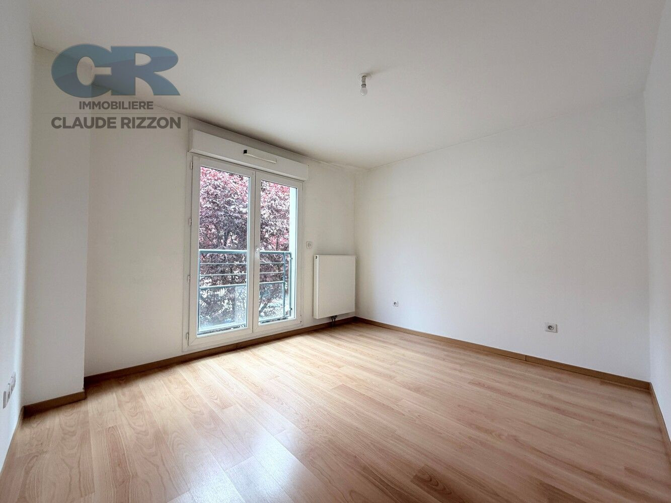 
                                                Vente
                                                 SECTEUR ANATOLE FRANCE - 4 pièces à vendre