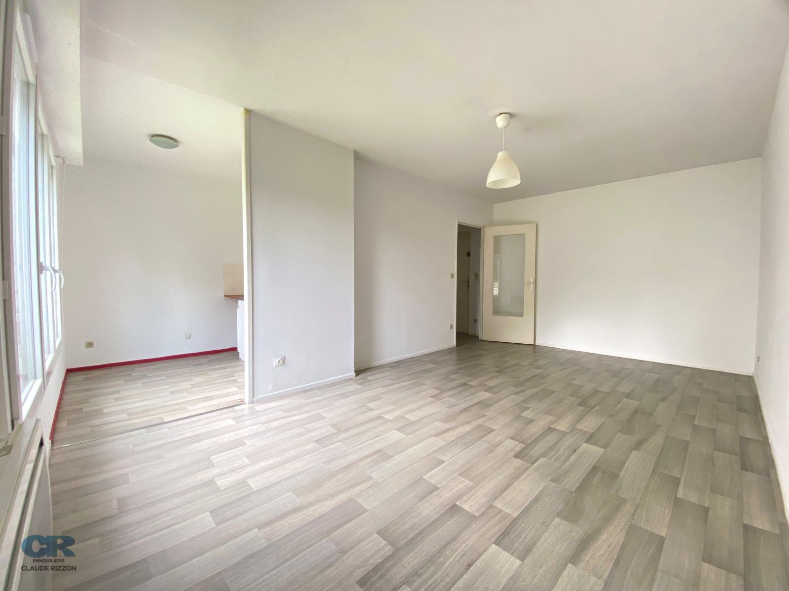 
                                                Vente
                                                 SECTEUR ARTEM - F2 à vendre