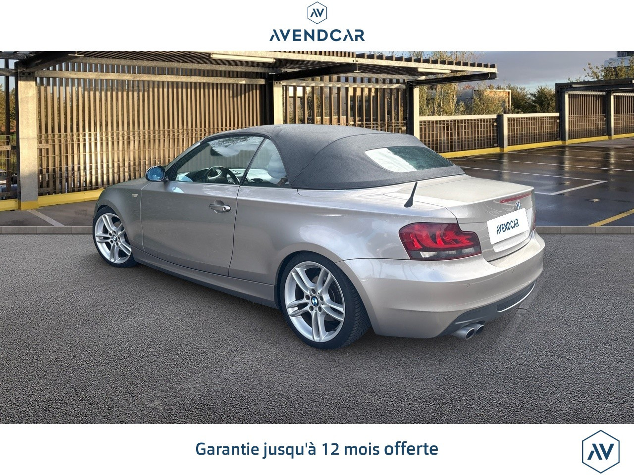 
                                                Voiture
                                                 SERIE 1 CABRIOLET 3.0 125 I 220 LUXE