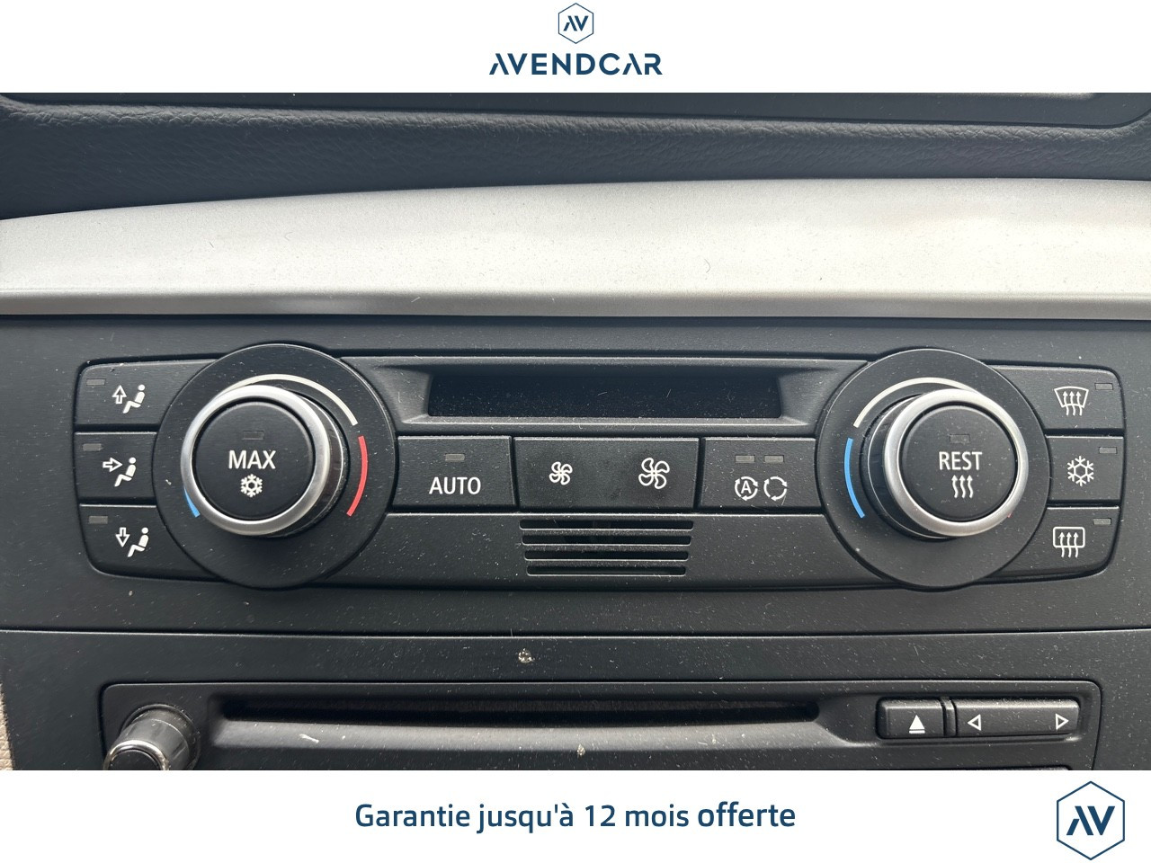 
                                                Voiture
                                                 SERIE 1 CABRIOLET 3.0 125 I 220 LUXE