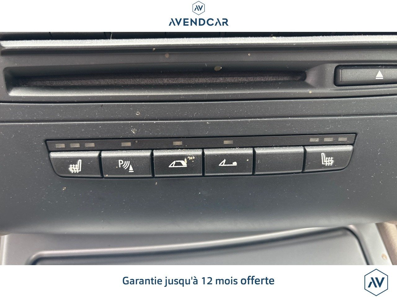 
                                                Voiture
                                                 SERIE 1 CABRIOLET 3.0 125 I 220 LUXE