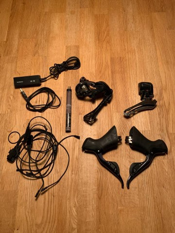 
                                                Sports
                                                 Shimano Ultegra Di2 FD6870 RD6870 ST6870