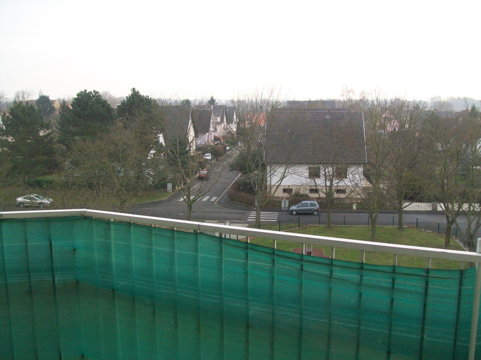 
                                                Location
                                                 SITUATION CALME