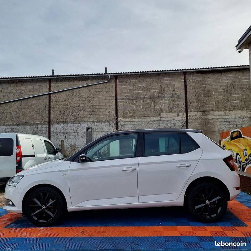 
                                                Voiture
                                                 Skoda Fabia 1.0 TSI - 12V TURBO