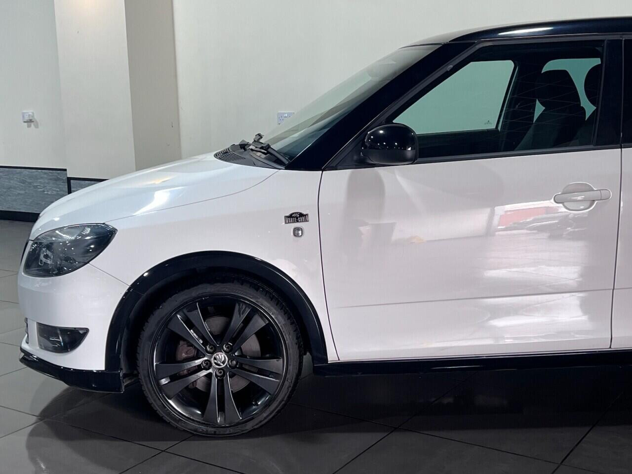 Voiture
                                                 SKODA Fabia 1.2 TSI Monte Carlo Hatchback 5dr Petrol Manual Euro 5 (105 ps)