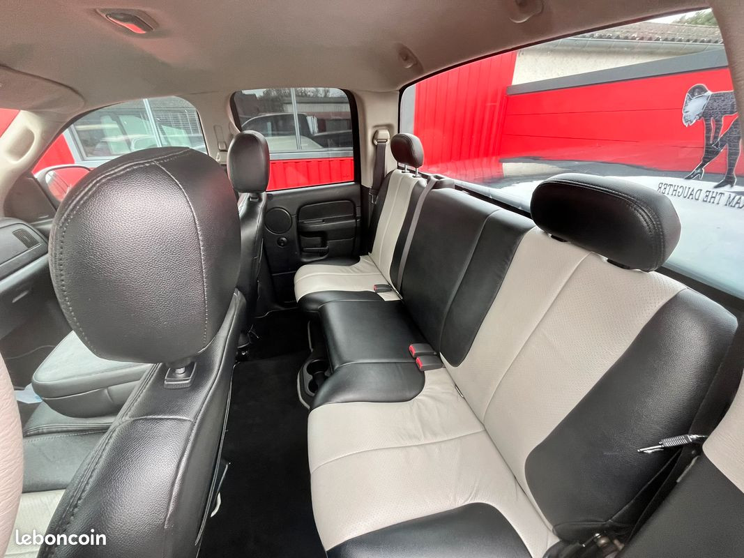 
                                                Voiture
                                                 SLT 1500 QUAD CAB