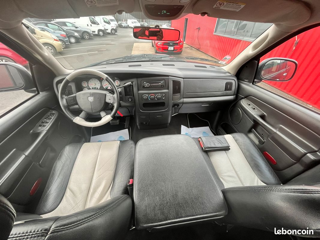 
                                                Voiture
                                                 SLT 1500 QUAD CAB