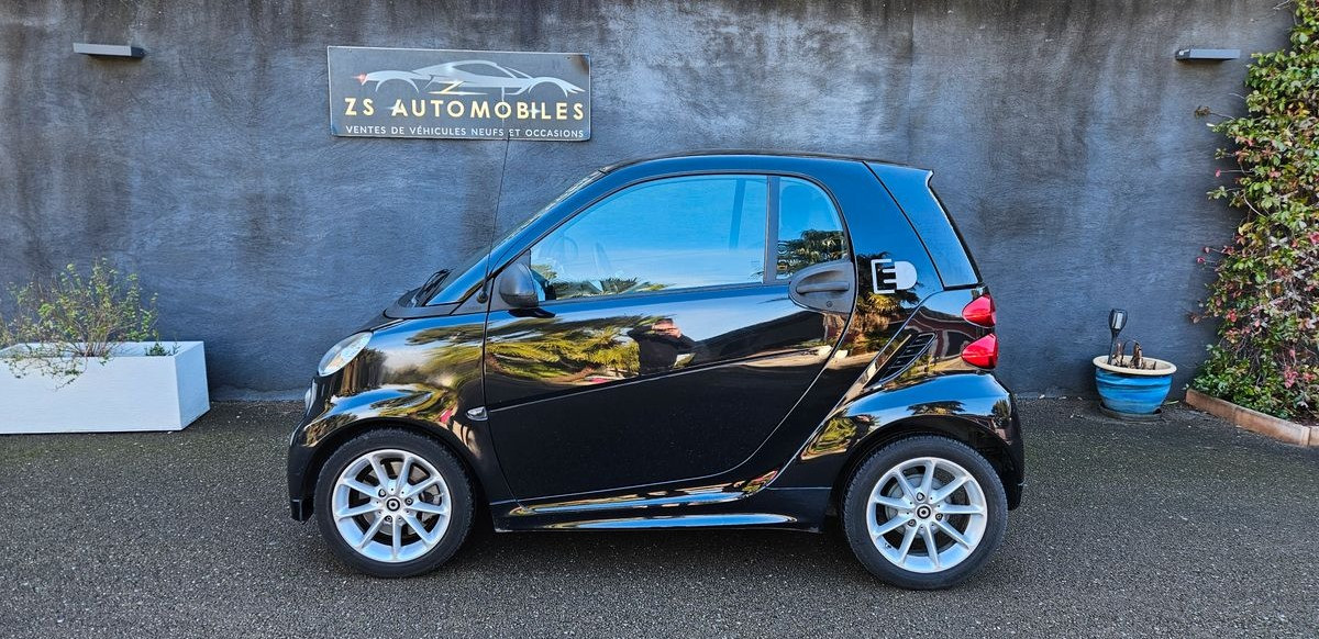 
                                                Voiture
                                                 SMART Fortwo Coupé 100% électrique 75ch