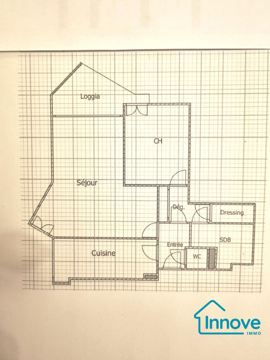 
                                                Vente
                                                 SOUS COMPROMIS -Grand 2/3 pièces avec loggia au calme