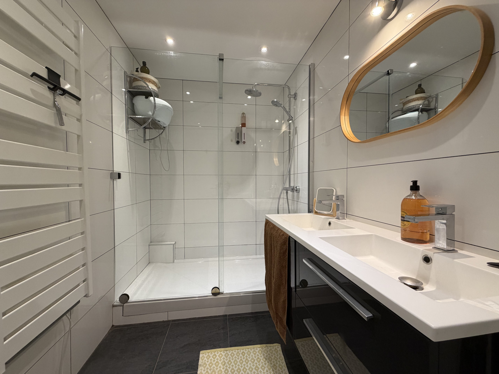 
                                                Vente
                                                 SOUS OFFRE - Magnifique Appartement Familial - Quartier Saint Just - Lyon 5