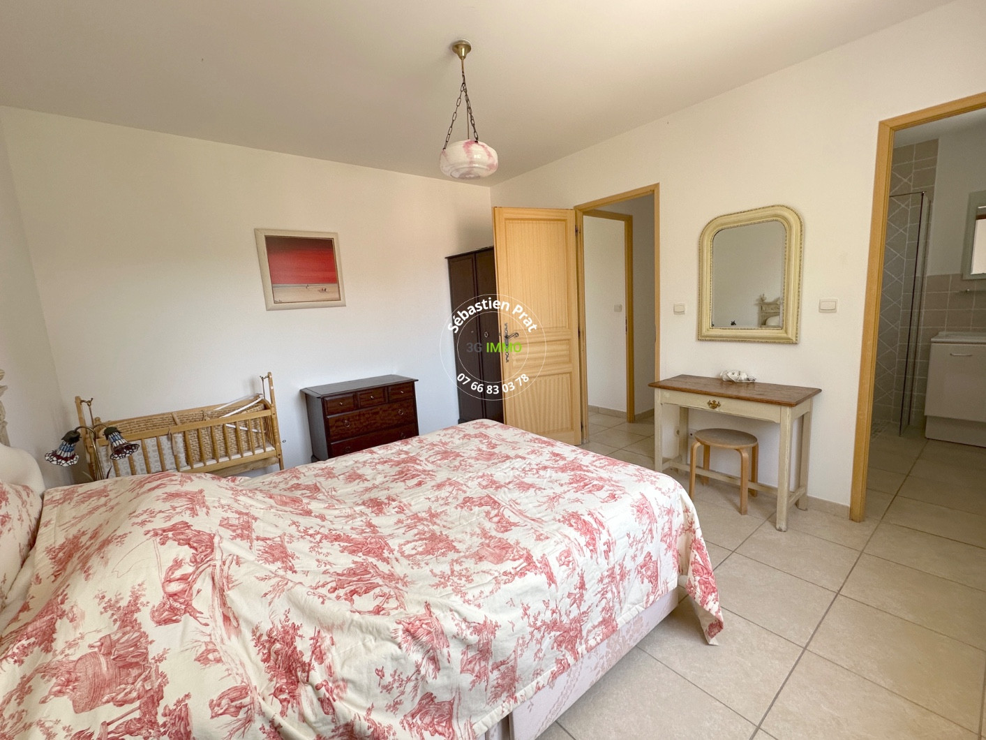 
                                                Vente
                                                 Spacieuse demeure de 9 pièces, 235m²