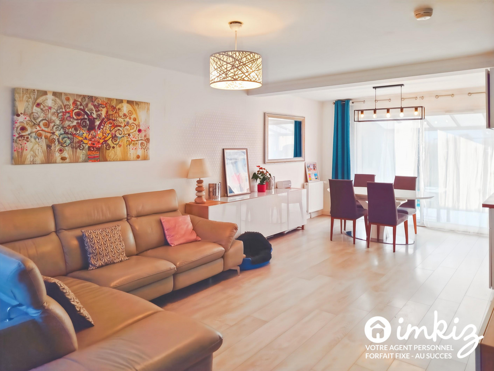 
                                                Vente
                                                 Spacieuse maison individuelle 6 pièces