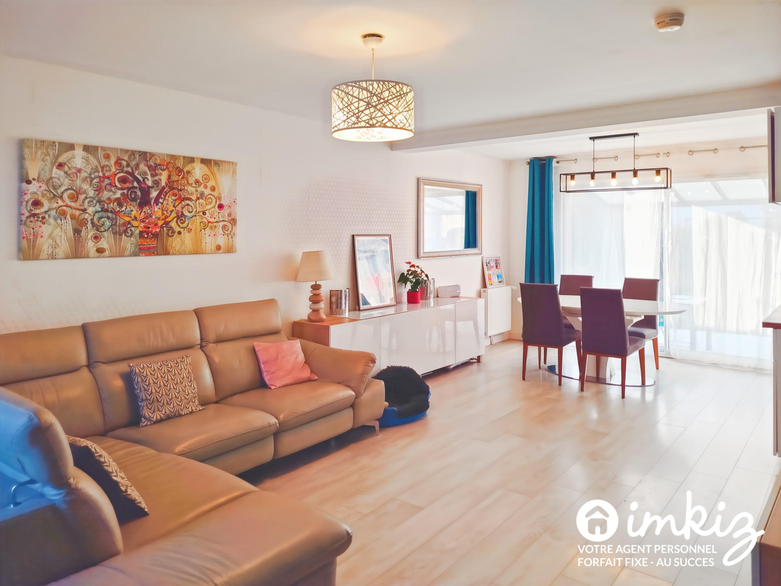 
                                                Vente
                                                 Spacieuse maison individuelle 6 pièces