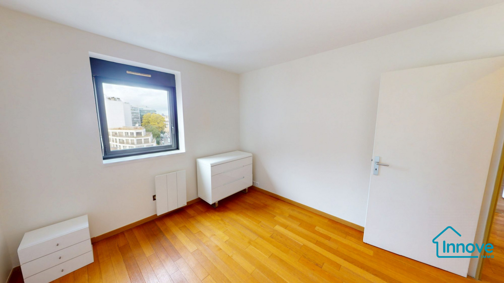 
                                                Vente
                                                 Spacieux 2 pièces 75014 - 51 m²