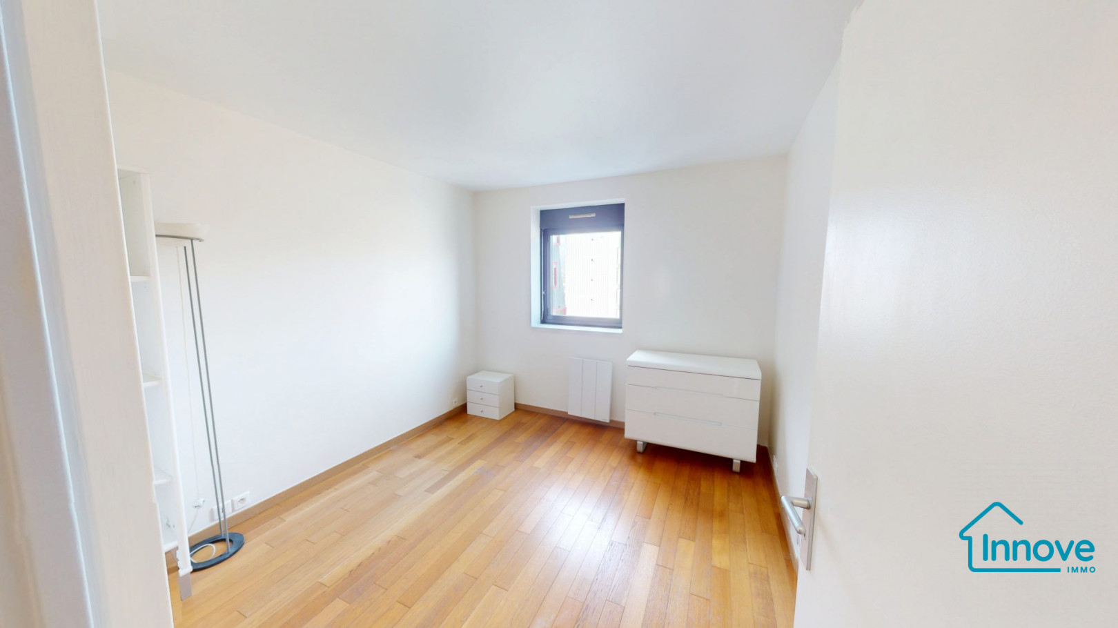 
                                                Vente
                                                 Spacieux 2 pièces 75014 - 51 m²