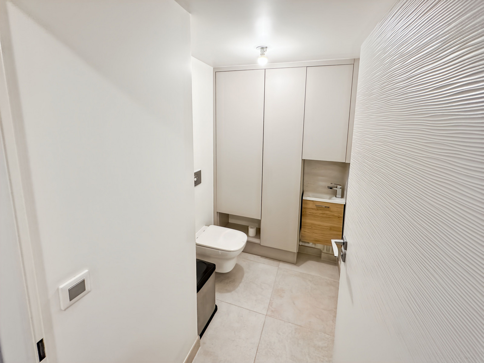 
                                                Location
                                                 Spacieux 4 Pièces avec Balcon et Parking à Puteaux – Passage Voltaire (loyer tout inclus)