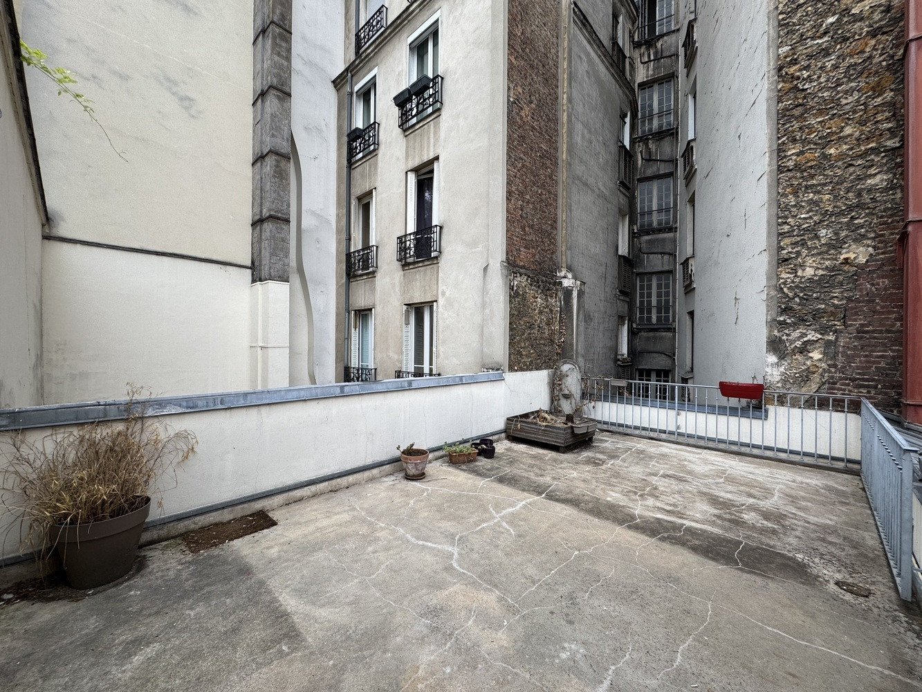 
                                                Location
                                                 Spacieux 5 pièces meublé Pour colocation