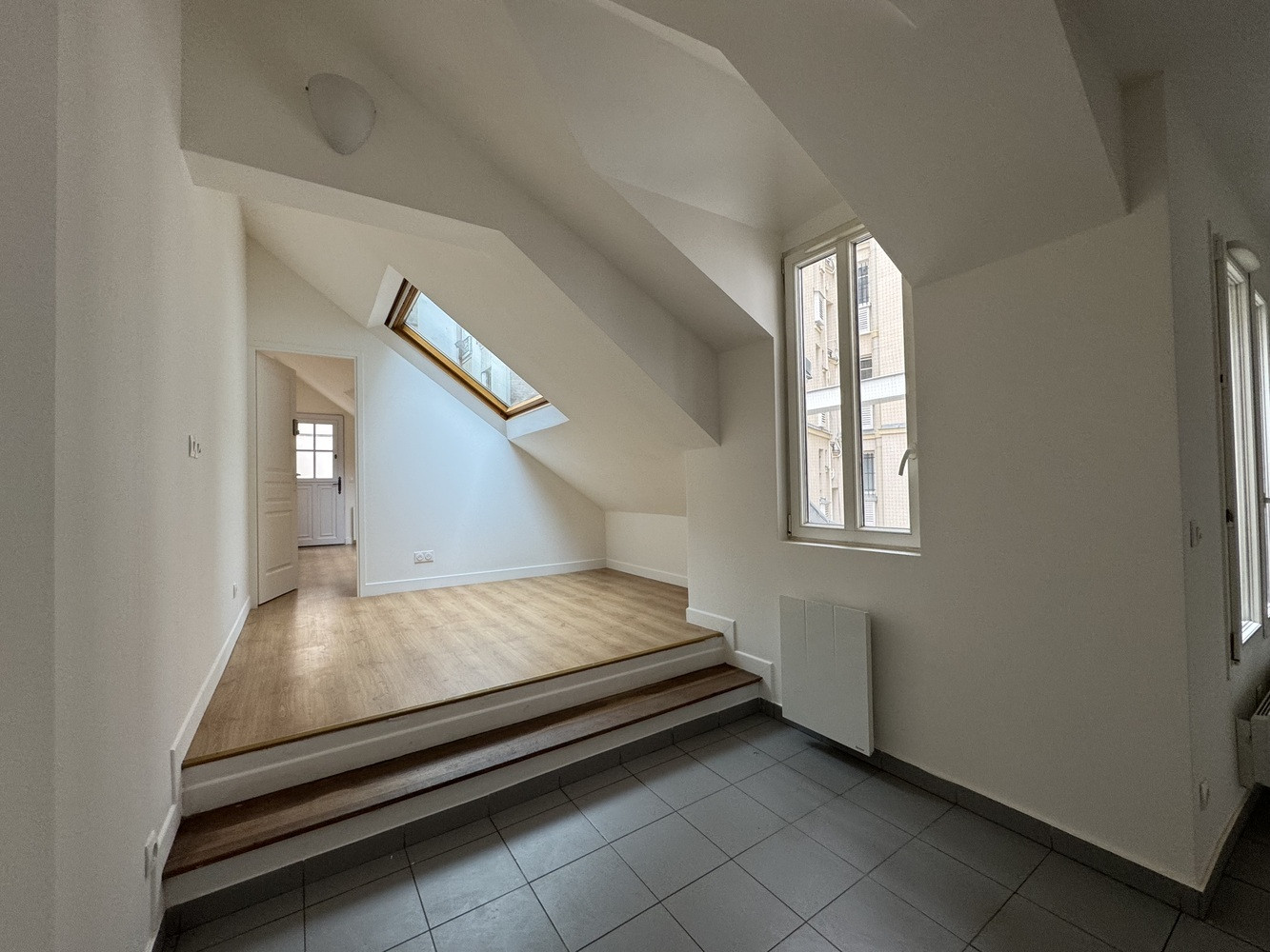 
                                                Location
                                                 Spacieux 5 pièces meublé Pour colocation