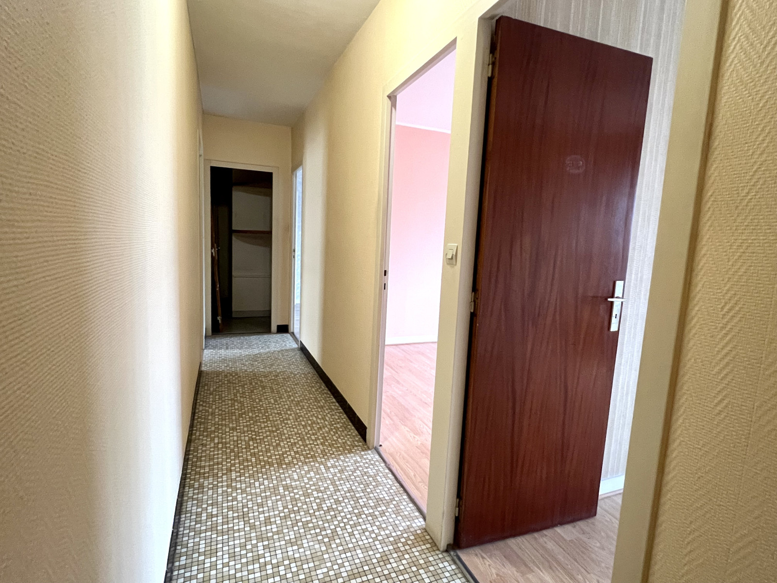 
                                                Vente
                                                 Spacieux appartement avec extérieur à Angers