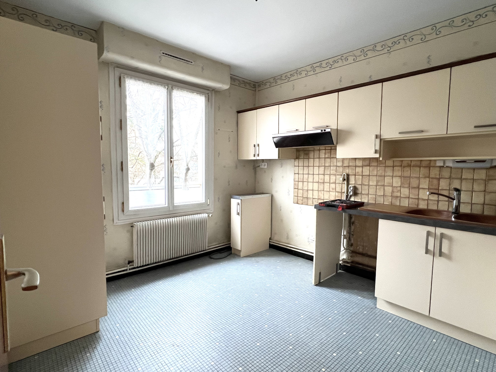 
                                                Vente
                                                 Spacieux appartement avec extérieur à Angers