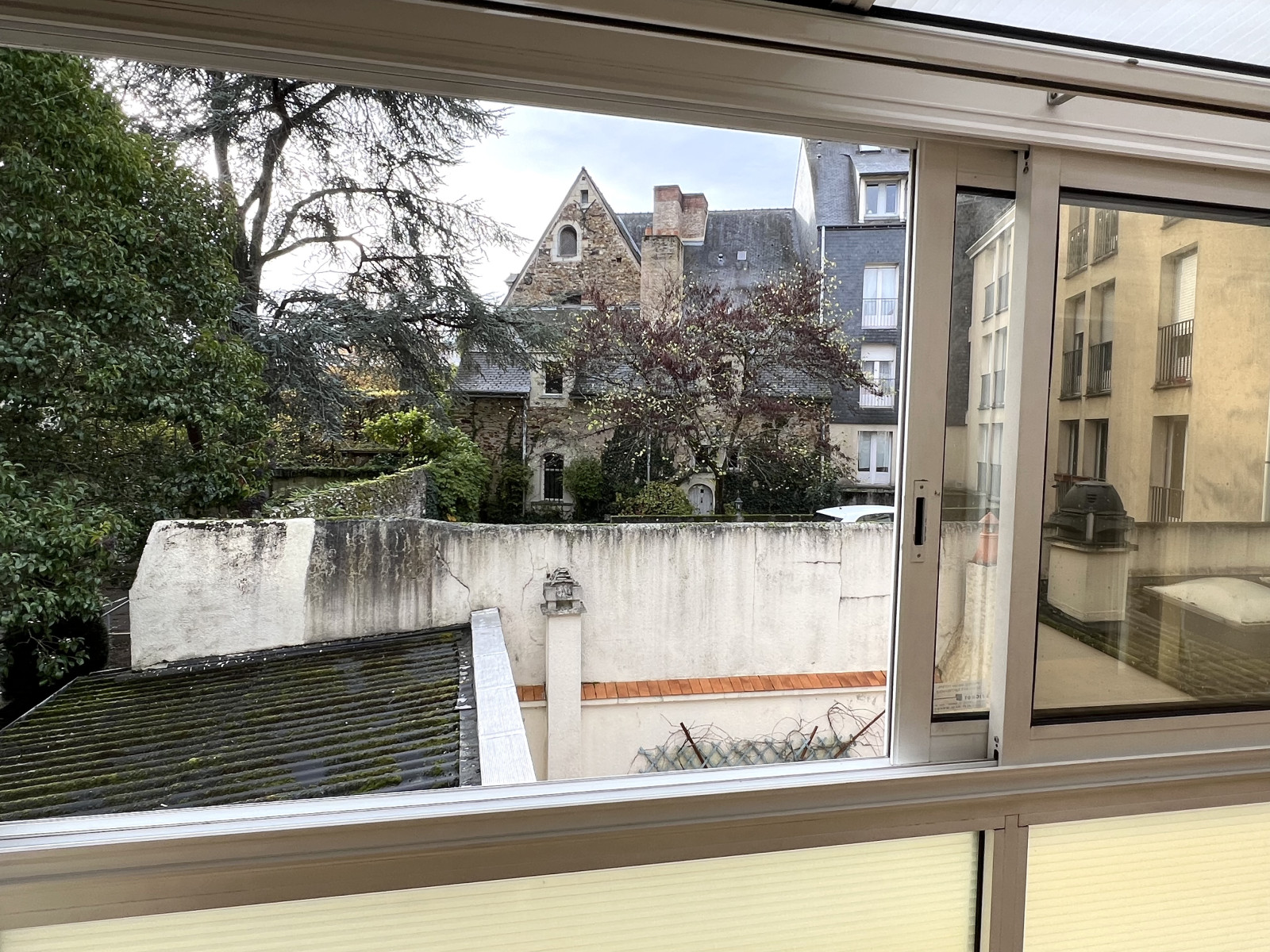 
                                                Vente
                                                 Spacieux appartement avec extérieur à Angers