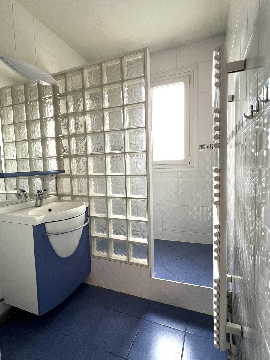 
                                                Vente
                                                 Spacieux appartement avec extérieur à Angers