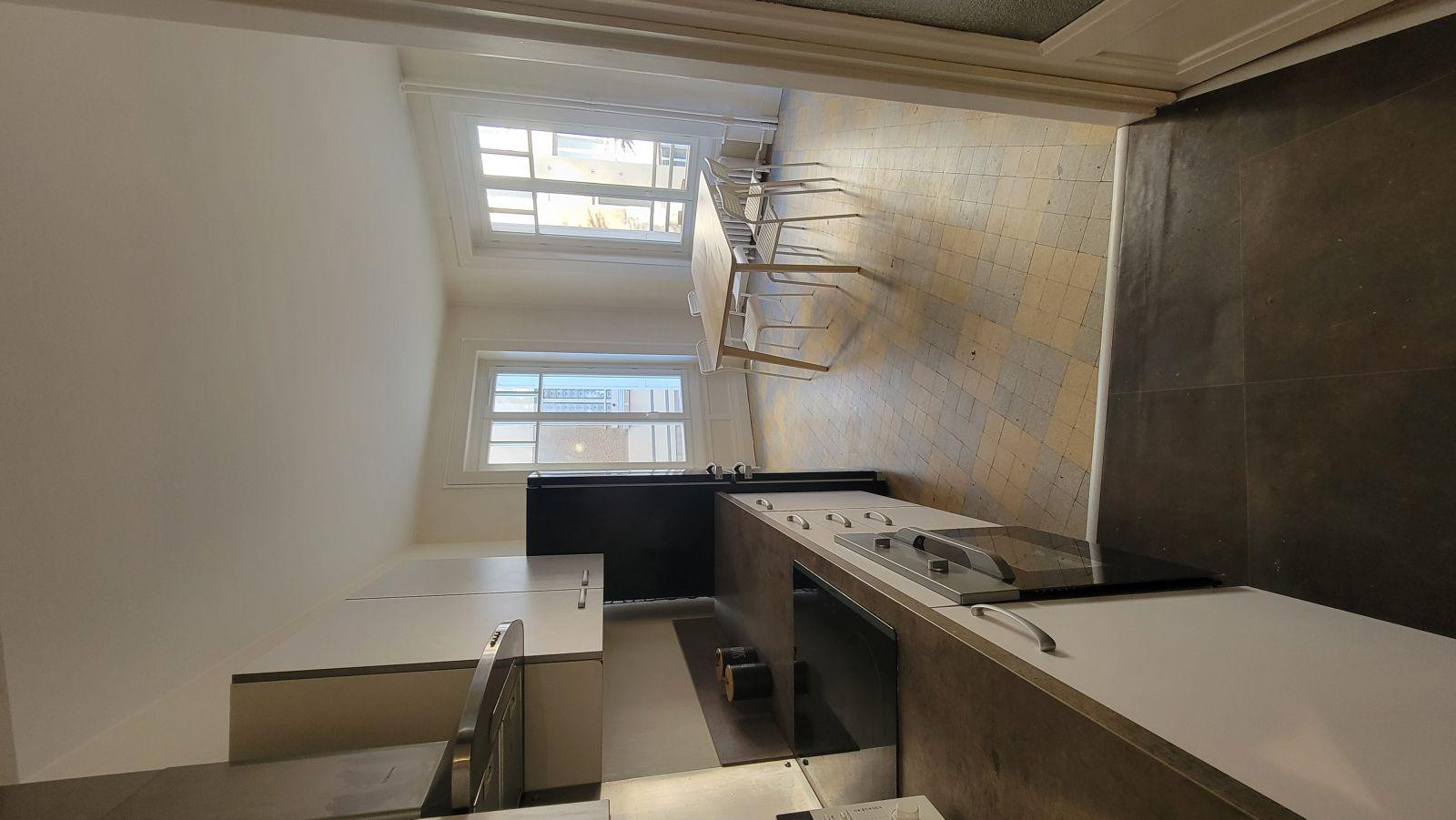 
                                                Location
                                                 Spacieux lumineux T2 de 59m2 centre ville 550€