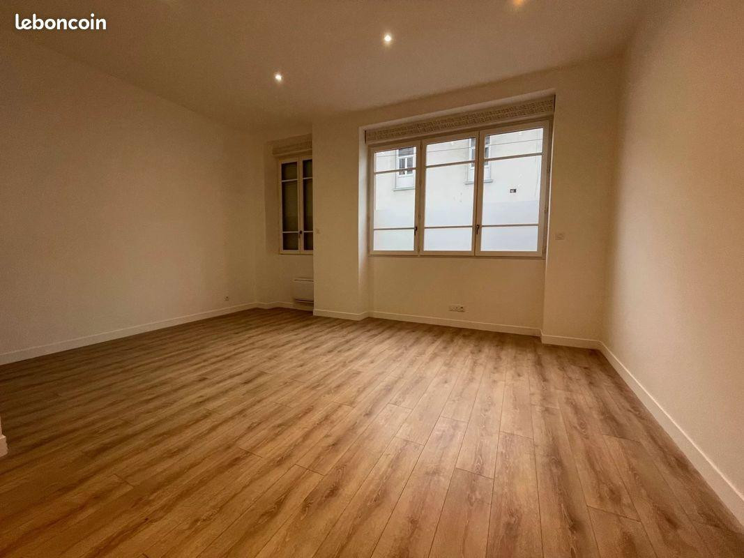 
                                                Location
                                                 Spacieux T2 à Villeurbanne