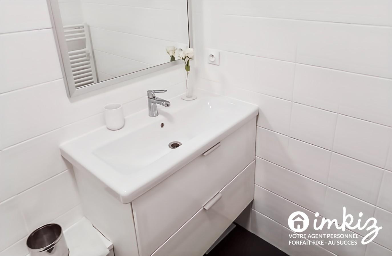 
                                                Vente
                                                 Spacieux T5 + bureau avec balcon et double garage