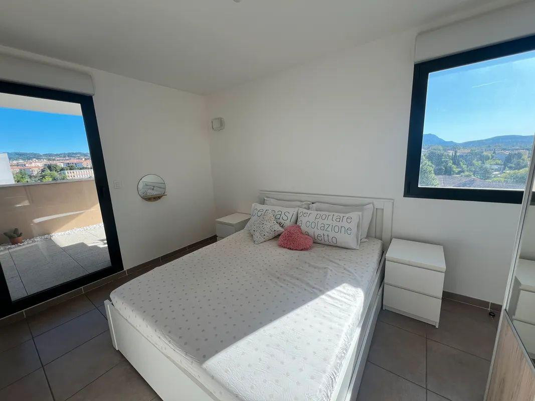 
                                                Location
                                                 Splendide 2 pièces meublée 42m² +terrasse à Aix