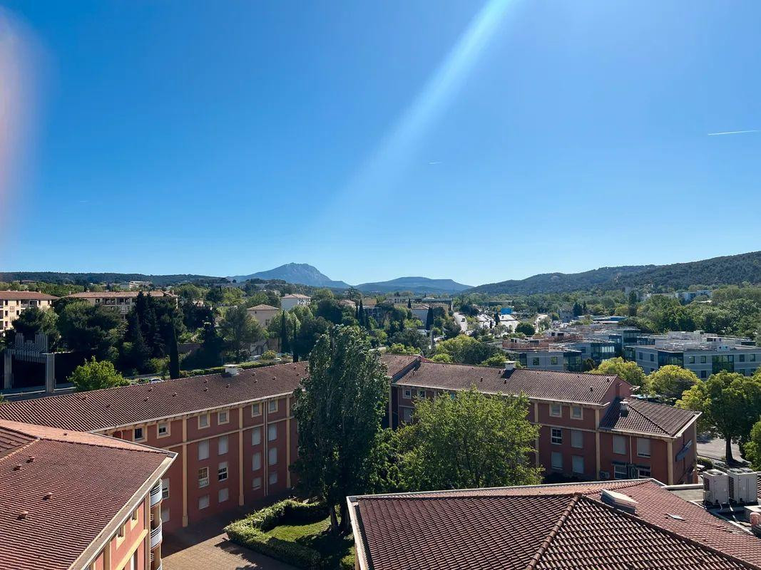 
                                                Location
                                                 Splendide 2 pièces meublée 42m² +terrasse à Aix
