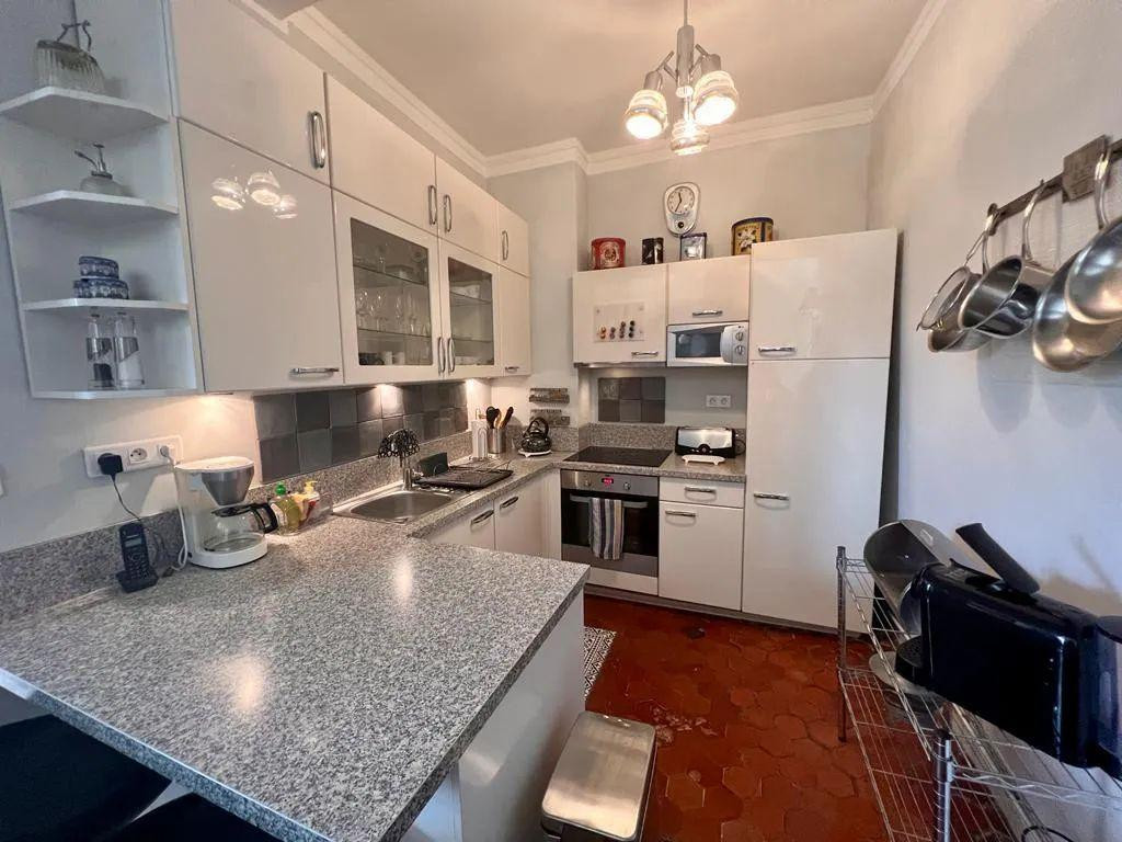 
                                                Location
                                                 Splendide 3P meublé 65m² proche Forum des Cardeurs