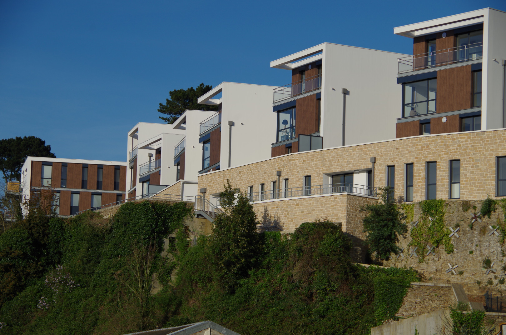 
                                                Vente
                                                 Splendide Appartement Contemporain vue Mer avec Terrasse à Brest