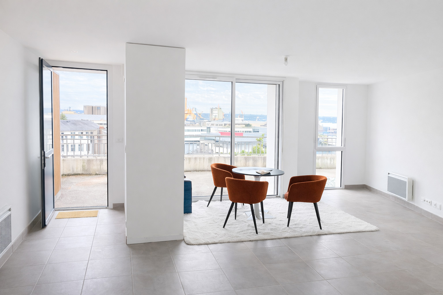 
                                                Vente
                                                 Splendide Appartement Contemporain vue Mer avec Terrasse à Brest