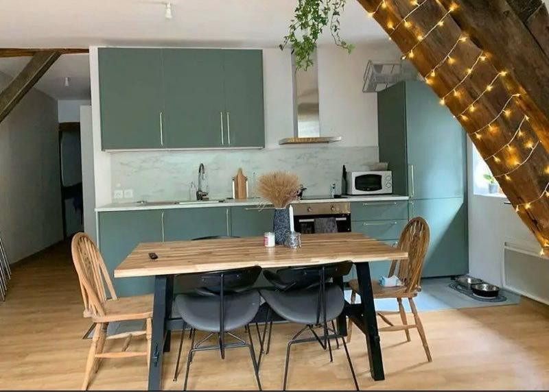 
                                                Location
                                                 Splendide duplex 85m2  dans hôtel particulier