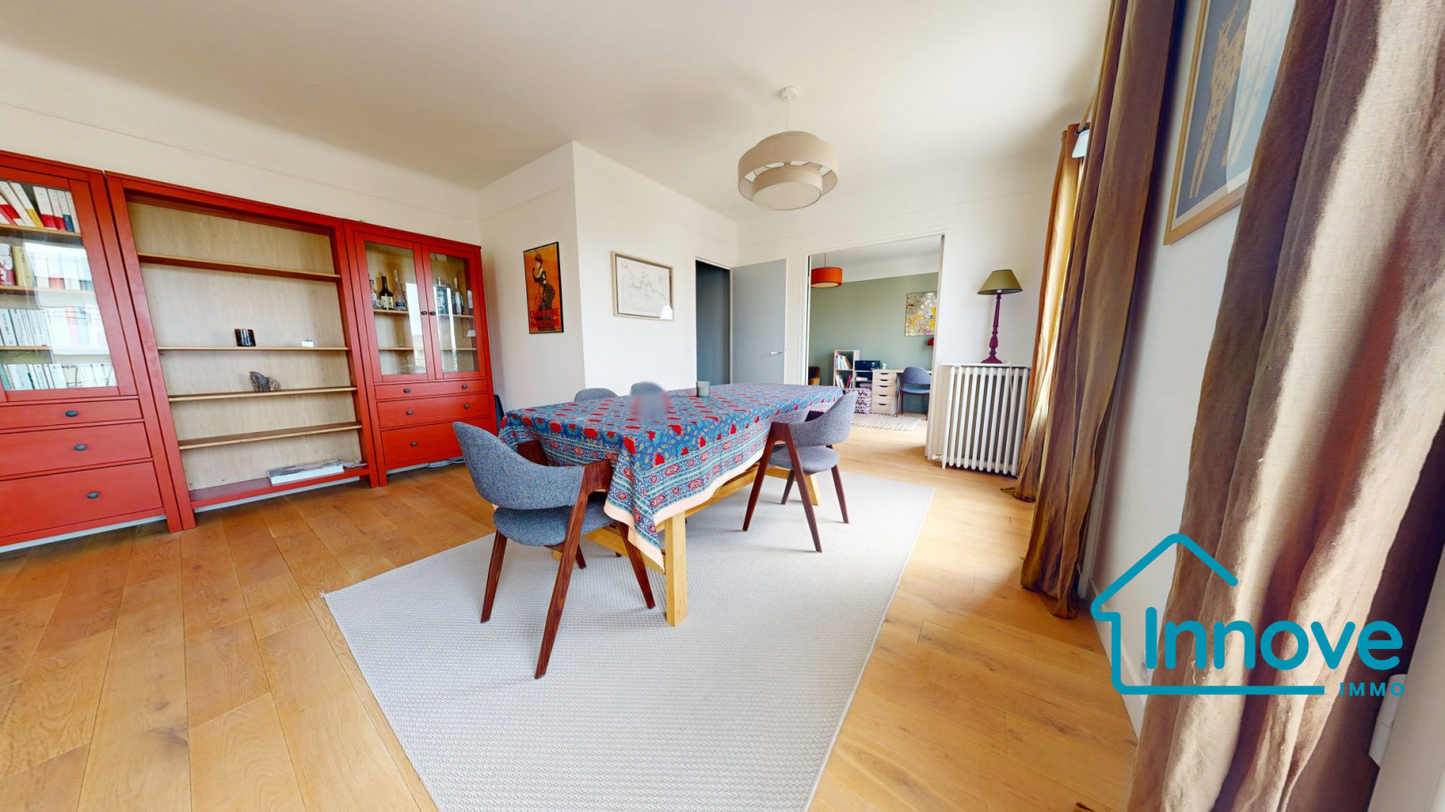 
                                                Vente
                                                 Square Jean Houdon- Appartement familial 7 pièces - 138 m²