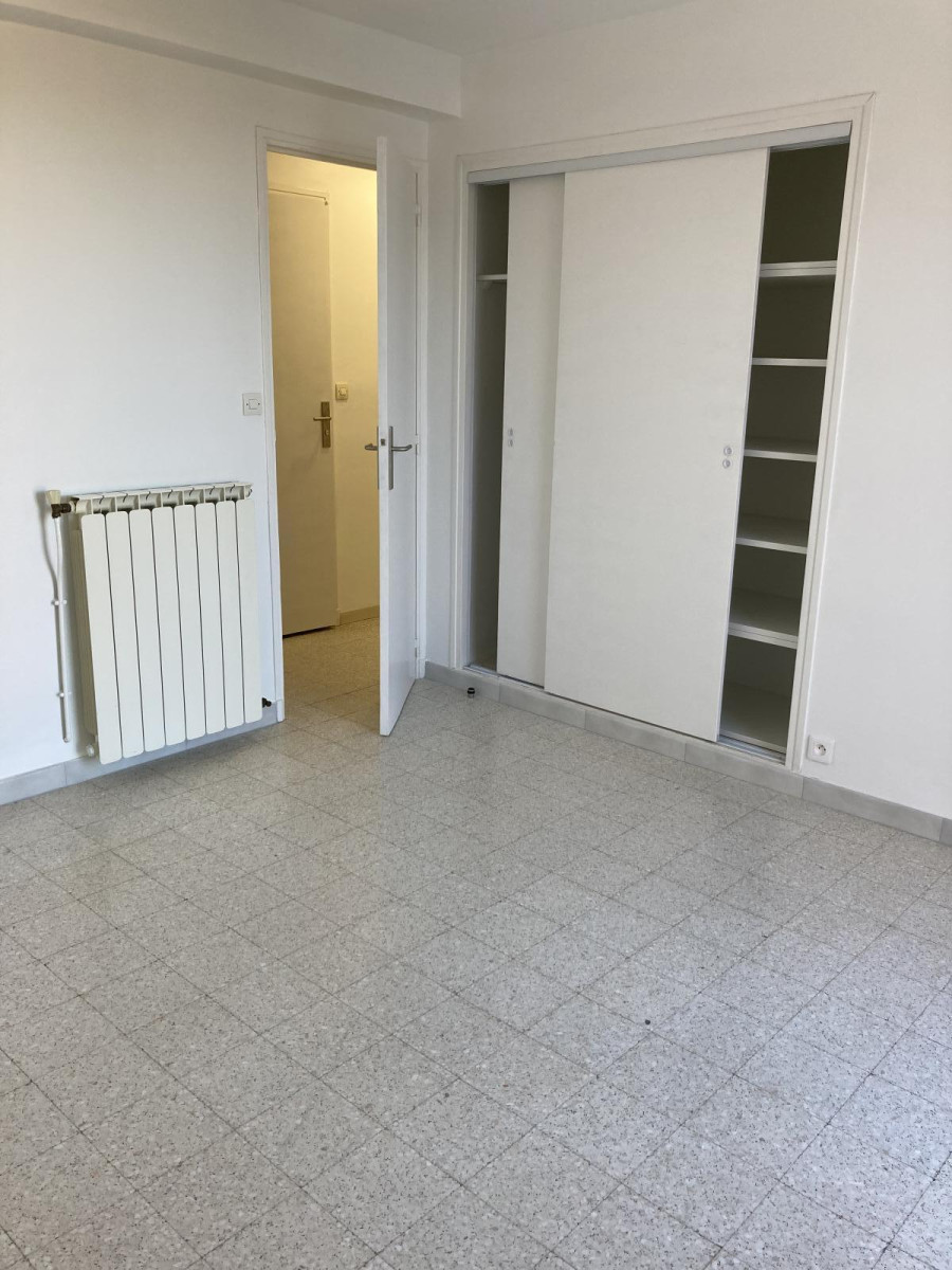 
                                                Location
                                                 St-Barnabé – T4 - Résidence fermée, 34 Bd Garoutte