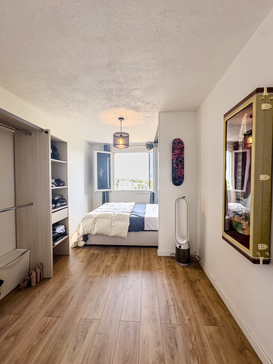 
                                                Vente
                                                 St FOY limite LYON 5 – T4 RÉNOVÉ 70M² • DERNIER ÉTAGE • TERRASSE • CAVE  249 000€