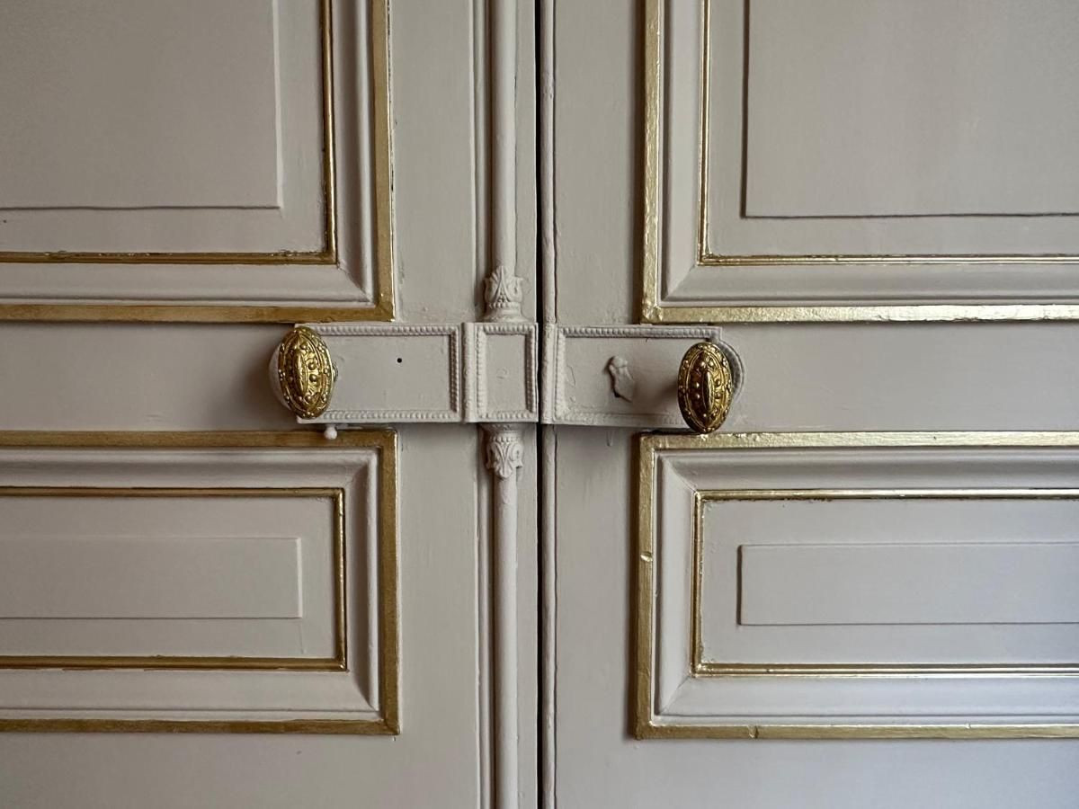 
                                                Location
                                                 St-Germain-des-Prés (loyer tout inclus)