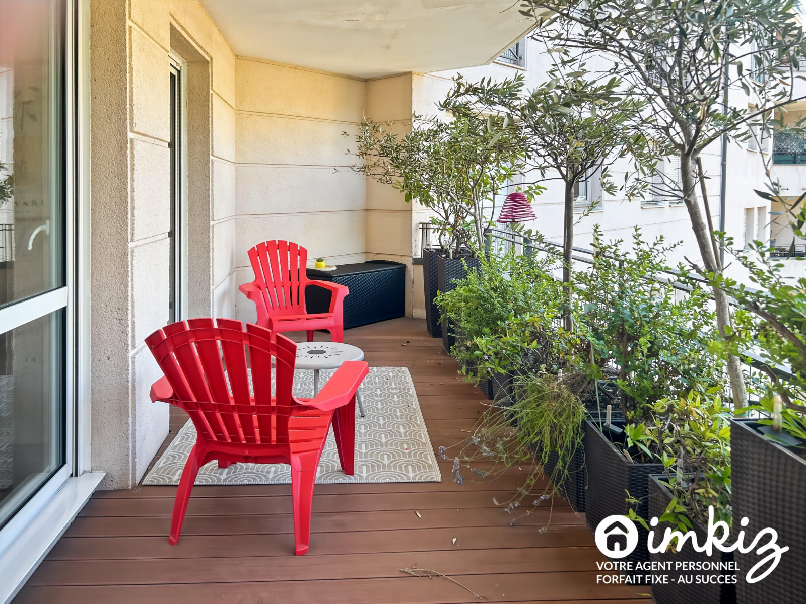
                                                Vente
                                                 St-Maurice  T5  107 m²  balcon terrasse 2 parkings