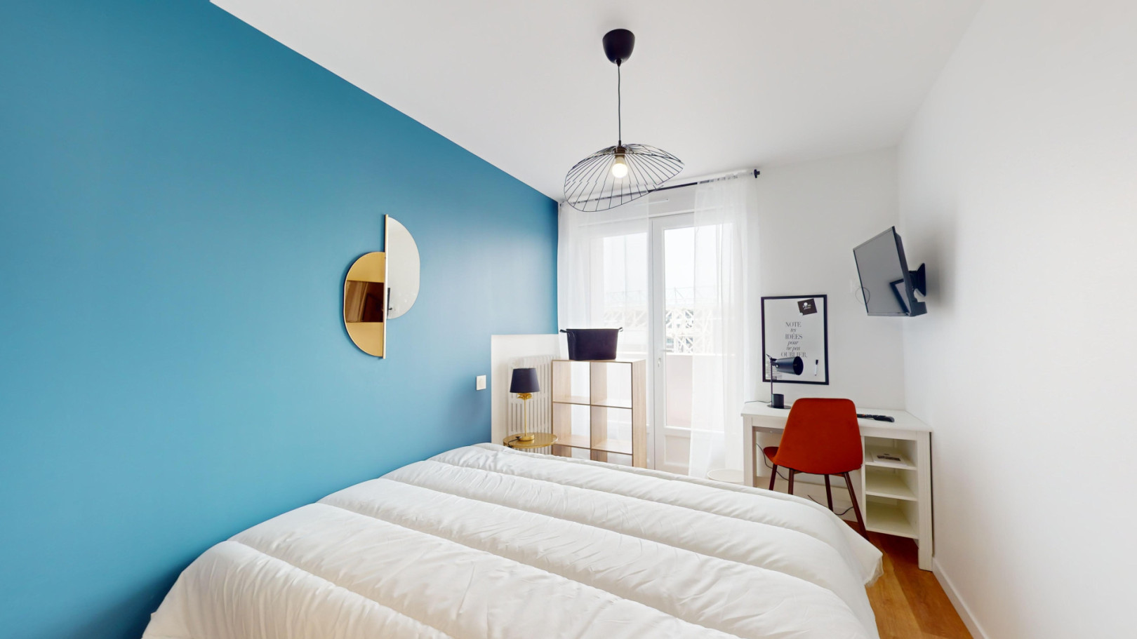 
                                                Location
                                                 STADE M