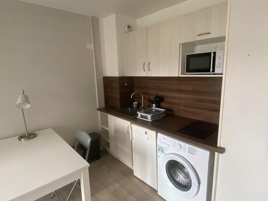 
                                                Location
                                                 Strasbourg - Studio meublé avec balcon