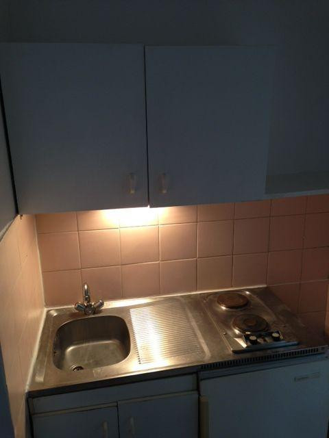 
                                                Location
                                                 Studette