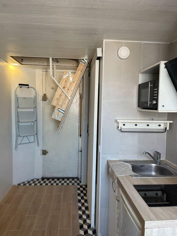
                                                Location
                                                 Studette 9m² - St Lazare