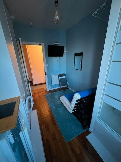 
                                                Location
                                                 STUDETTE 9m2 NEUILLY-SUR-SEINE