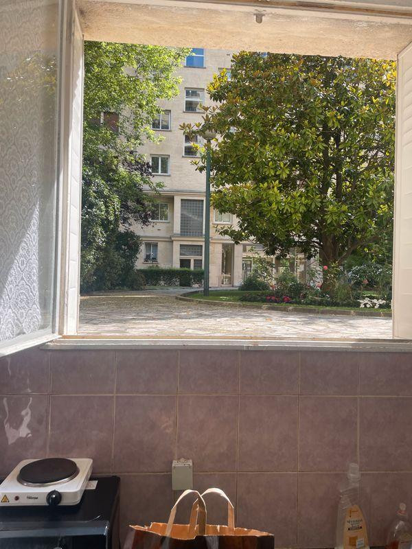 
                                                Location
                                                 Studette,chambre de service 15m2 rez de jardin