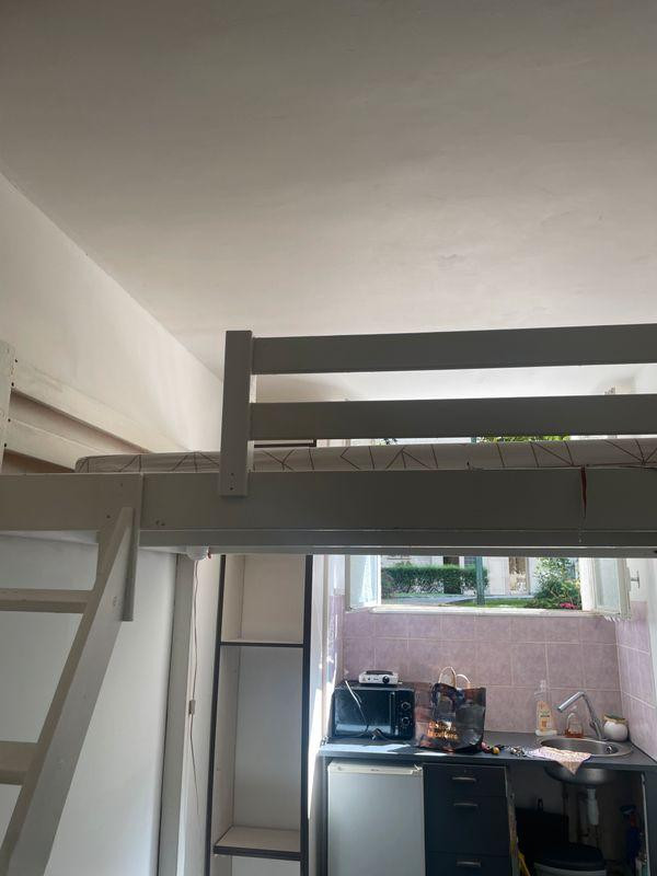
                                                Location
                                                 Studette,chambre de service 15m2 rez de jardin