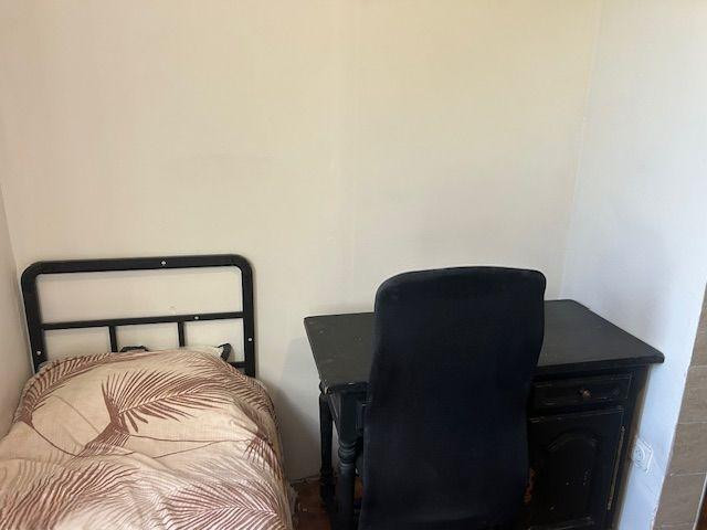 
                                                Location
                                                 Studette de 12 m2 à 25 minutes de Paris