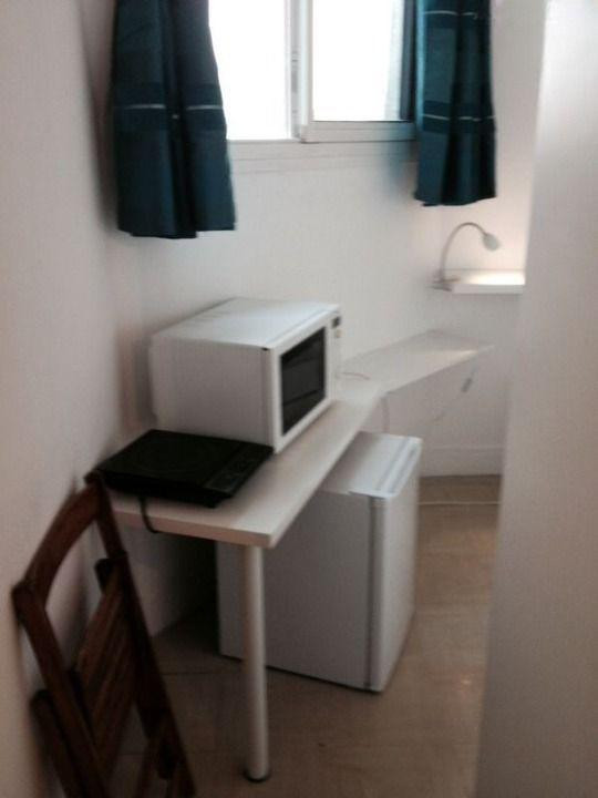 
                                                Location
                                                 Studette meublée 9 m²