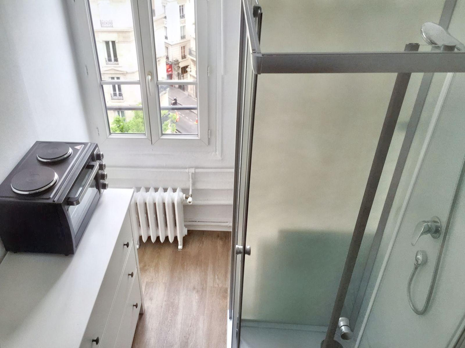 
                                                Location
                                                 Studette meublée Oberkampf 7ème avec ascenseur